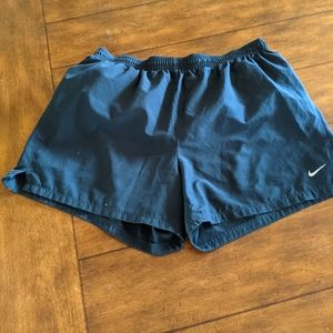 Nike shorts, women's